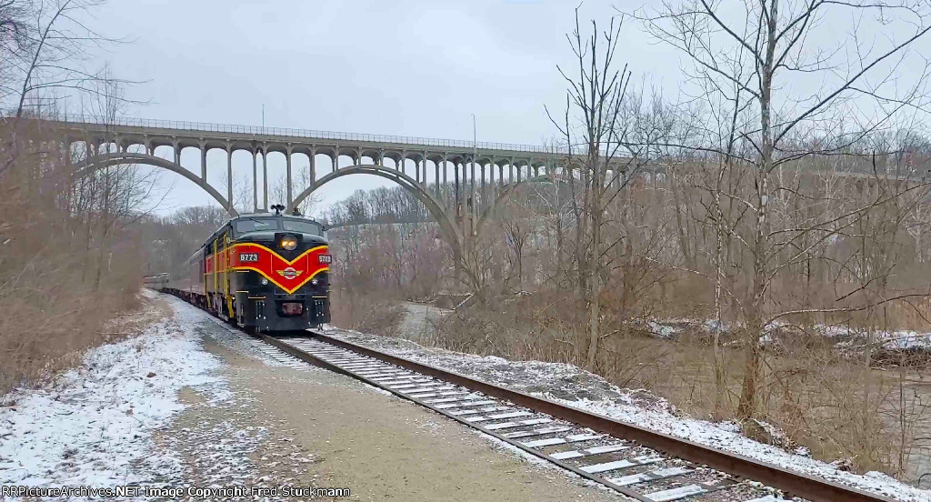 CVSR 6773 and the route 82 bridge.